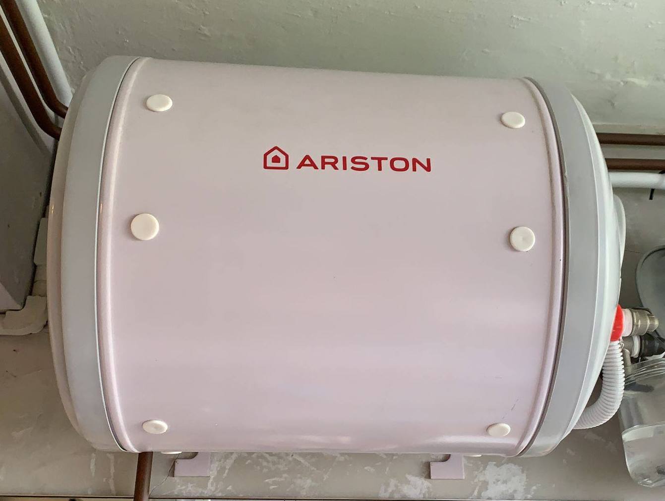 Ariston-storage-water-heater-replacement