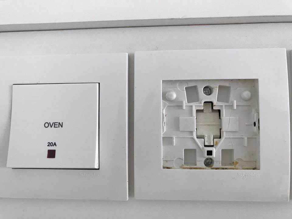 repair-light-switch-service