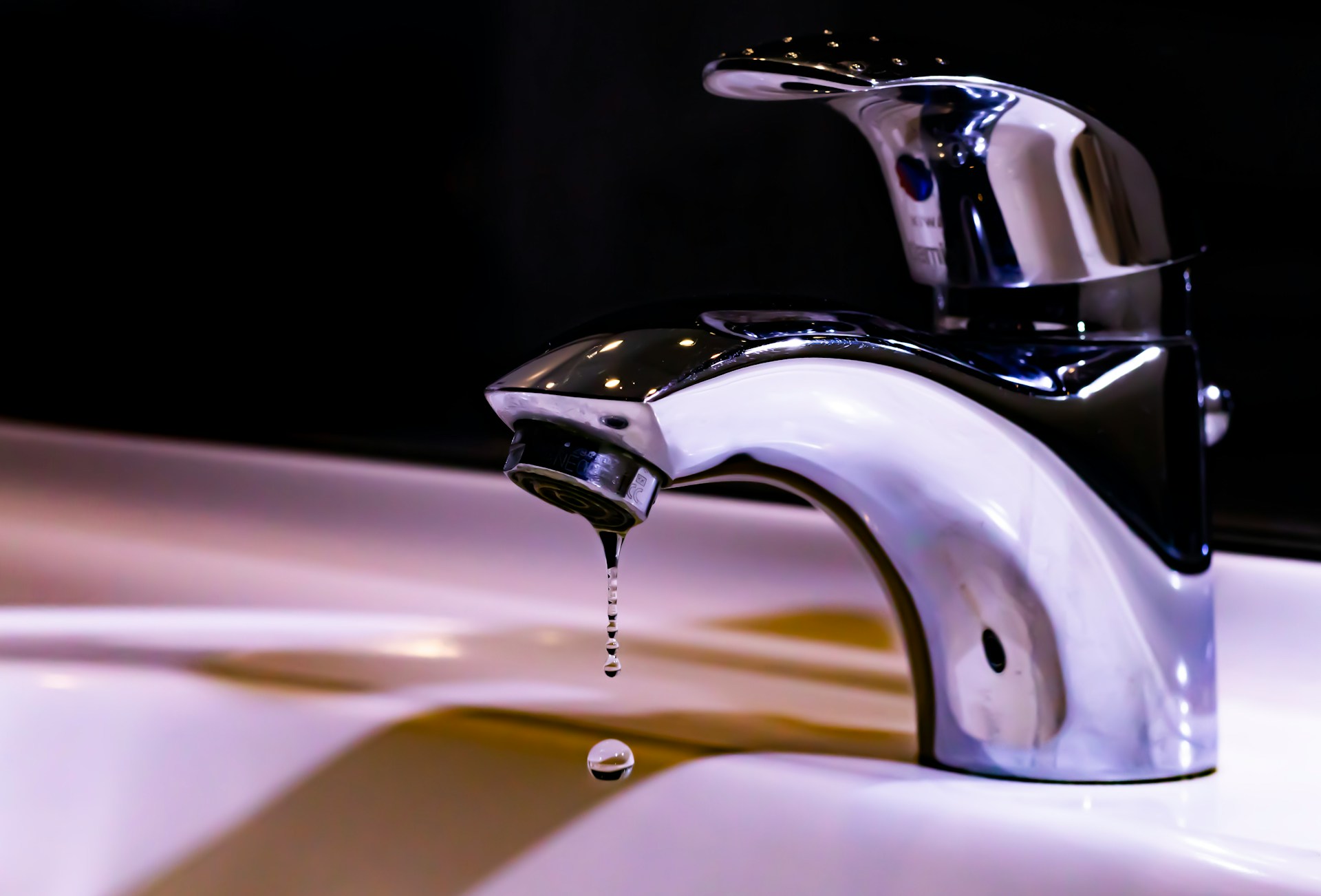 leaking-faucet-header