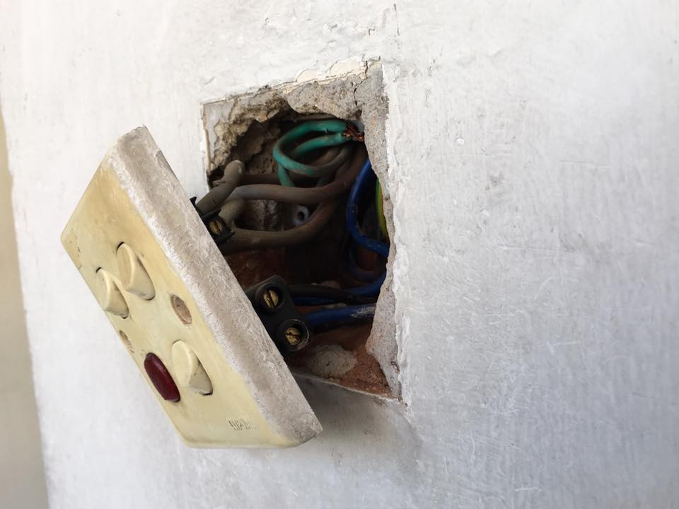 old-light-and-heater-switch-wiring