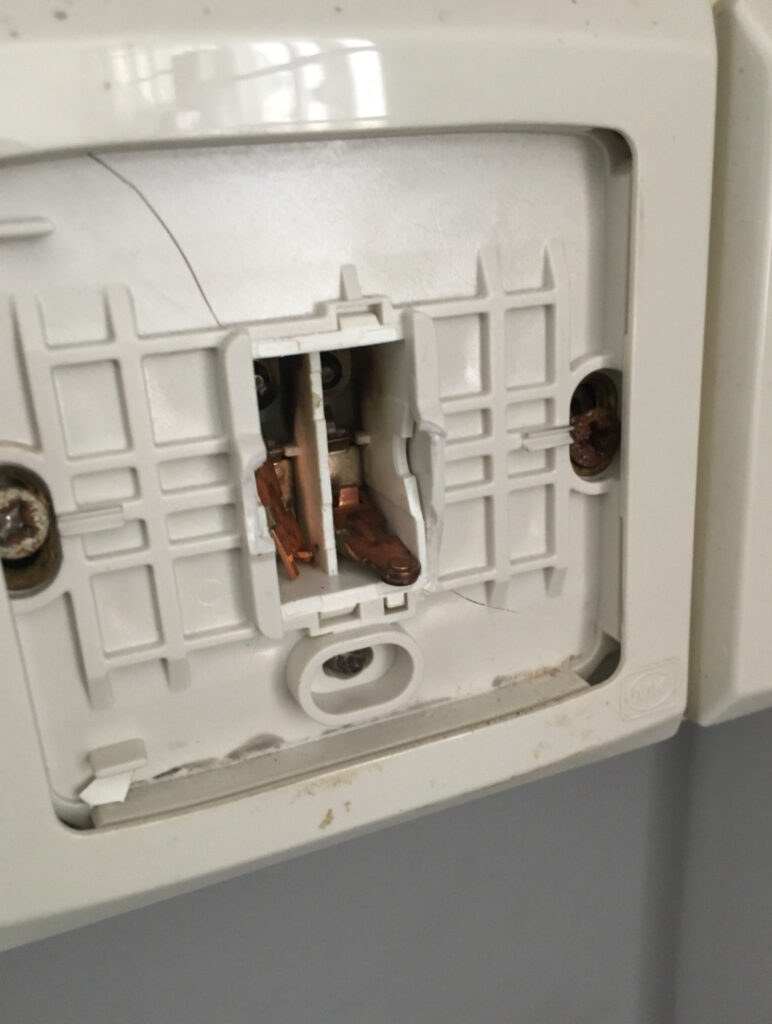 replace-damaged-heater-switch